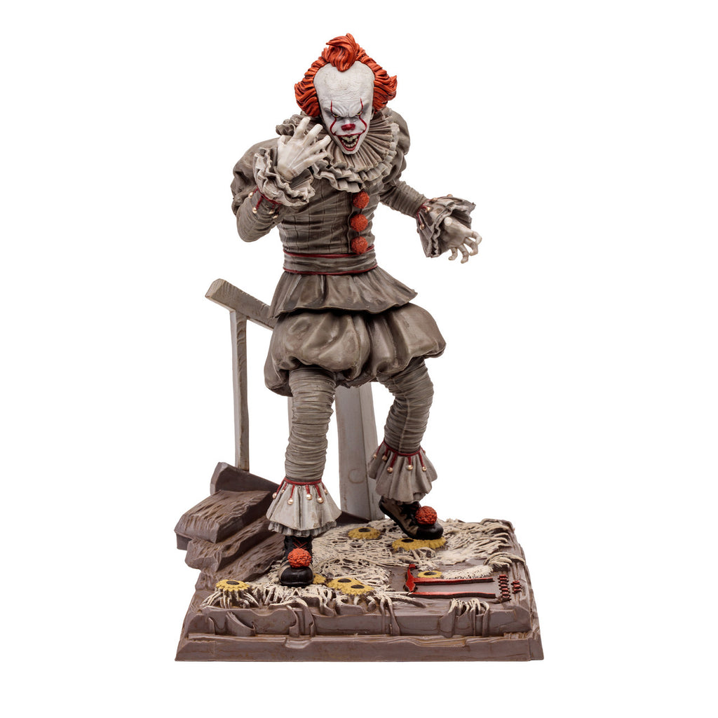 Pennywise from IT (WB 100: Movie Maniacs) 6" Figure